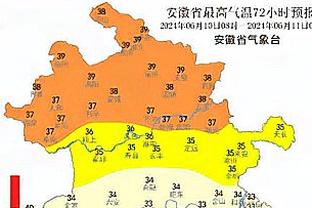 眼里全是爱！美洲杯抽签开始前，斯卡洛尼捧着新美洲杯奖杯出场